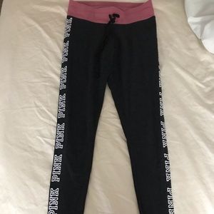 VS PINK leggings/ robe